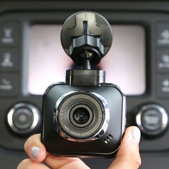 Dashcam A1PRO mit GPS WIFI und Magnethalter für einfache Bedienung